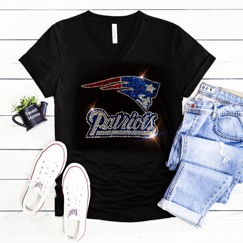 New England Patriots New Rhinestone Unisex VNeck T-shirt S-XL